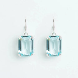 HANGENDE OORBELLEN MET AQUAMARIJN